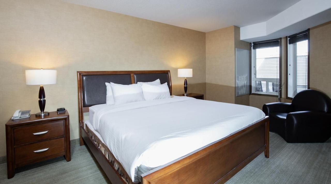Pomeroy Hotel Fort St. John Esterno foto