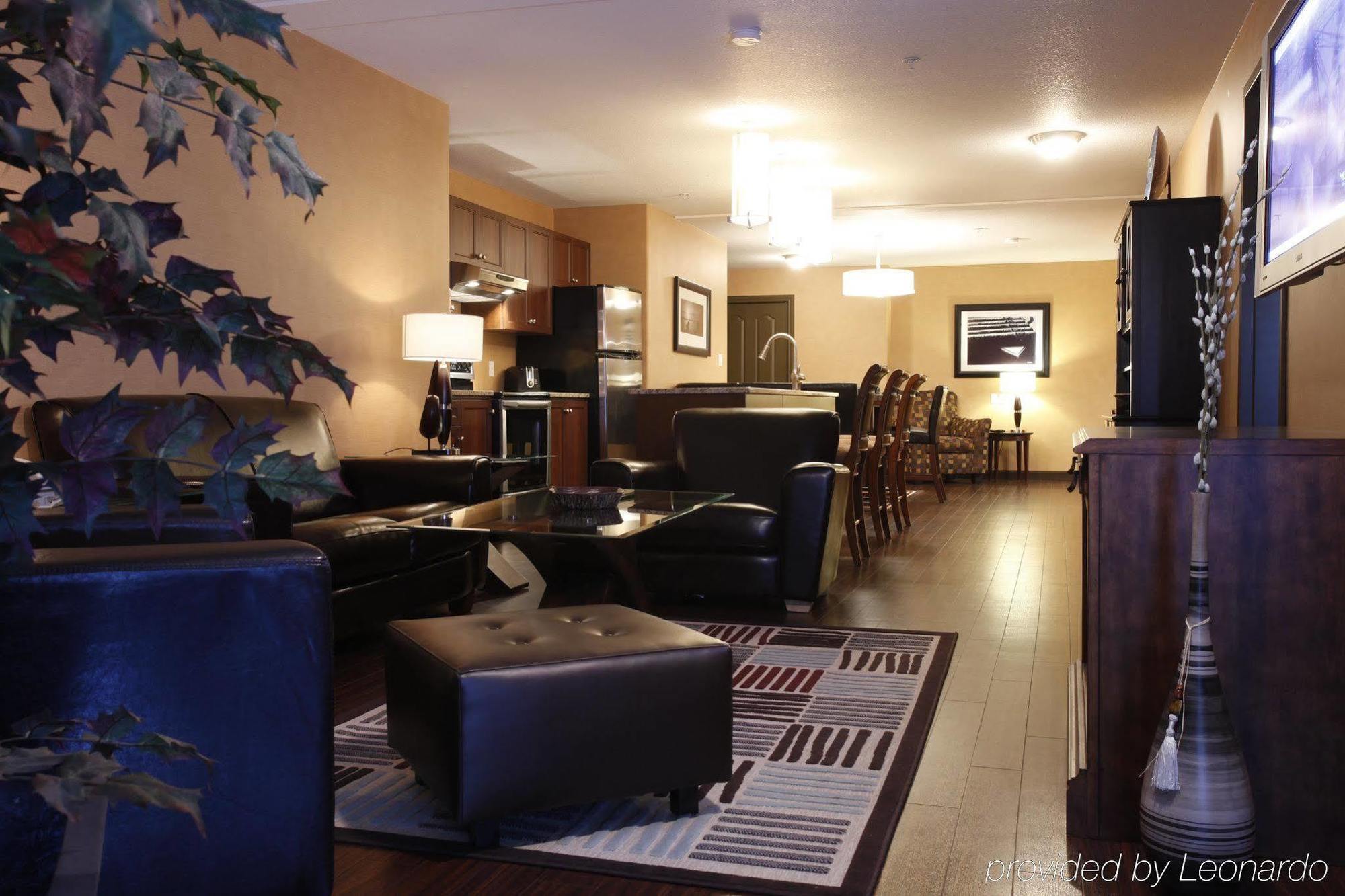 Pomeroy Hotel Fort St. John Esterno foto